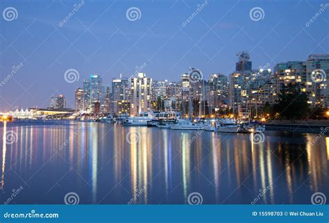 Vancouver skyline at night stock image. Image of park - 15598703