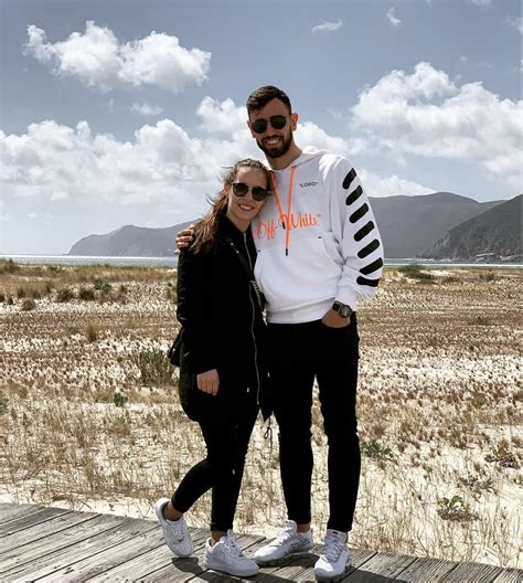 Bruno Fernandes Wife Ana Pinho who is pregnant is on Vacation with the family - FutballNews.com