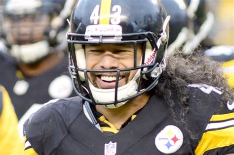 Steelers' Polamalu to cut famous hair for veterans fundraising event ...