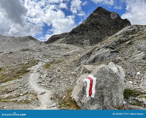 Hiking Trails or Mountaineering Routes of the Silvretta Alps Mountain Range and in the Swiss ...