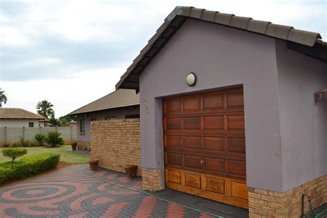 3 Bedroom House for Sale in Mooinooi | Mooinooi - South Africa ...