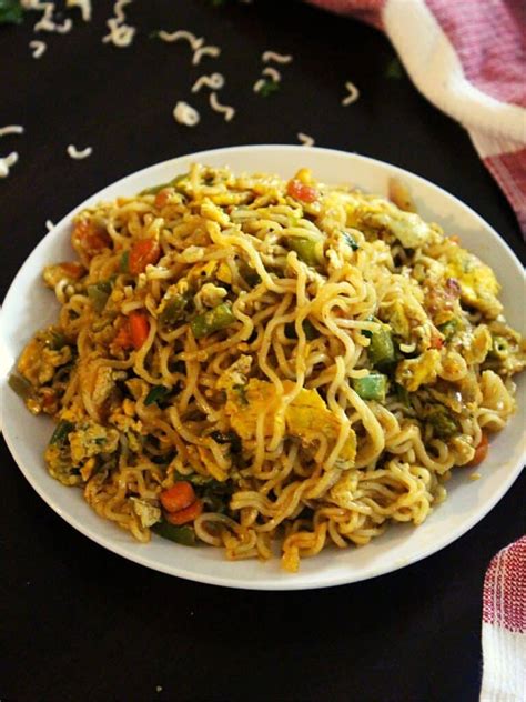 egg maggi masala recipe with eggs - Yummy Indian Kitchen