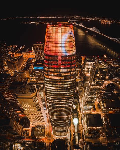 Fiery Eye of Sauron stares down San Francisco from atop Salesforce Tower