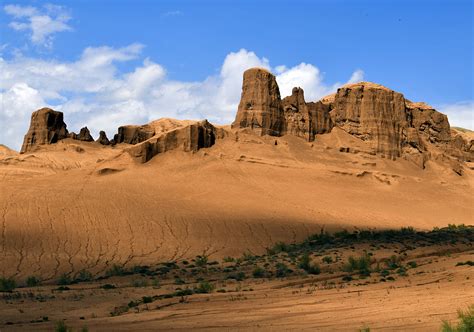 Two deserts in Xinjiang listed as China's most beautiful deserts - CGTN