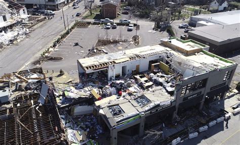 Nashville tornadoes destroy 140 properties and kill at least 24 ...