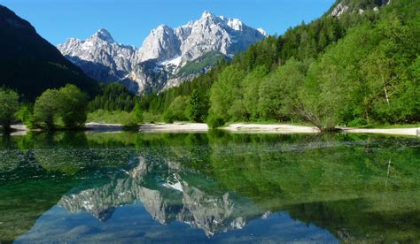 Triglav National Park: A National Symbol - Meanderbug