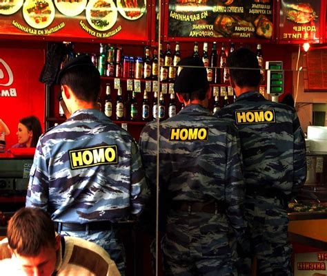 These Russian ‘OMOH’ special police uniforms in a mirror | Odd Stuff Magazine