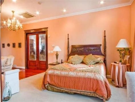 images of peach bedrooms with brown furniture - Google Search Peach Bedroom, Coral Bedroom ...