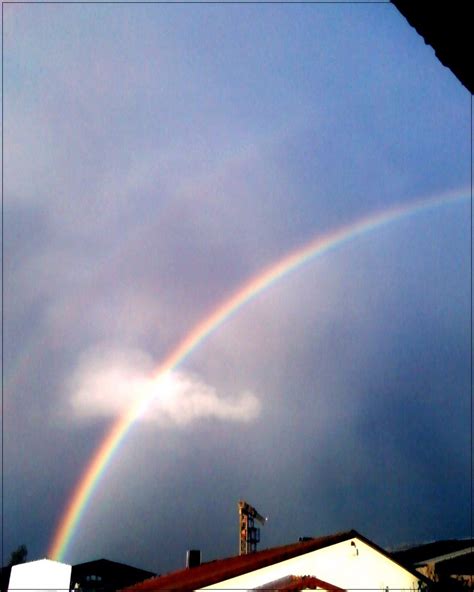 Regenbogen + Wolke Foto & Bild | regenbögen, wetter, natur Bilder auf ...