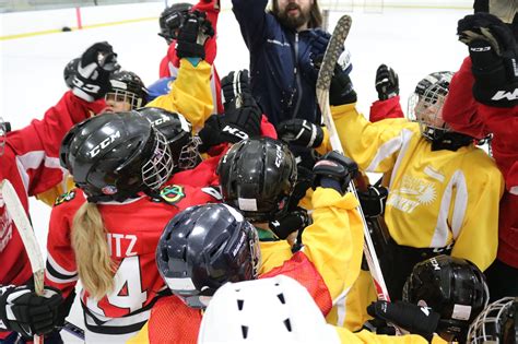 Hockey Lessons at Rocket Ice Skating Rink|Fast paced fun!