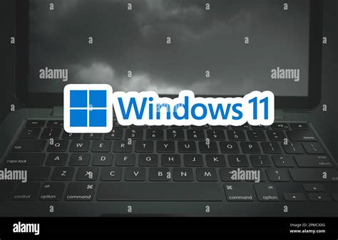 windows 11, logo design for use on social media and news sites Stock Photo - Alamy