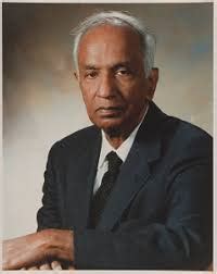 S Chandrasekhar: Indian-Origin Nobel Laureate - Biography and Legacy ...