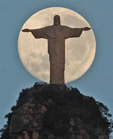 GLOBE IN THE BLOG: Christ The Redeemer, Rio De Jeneiro, Brazil