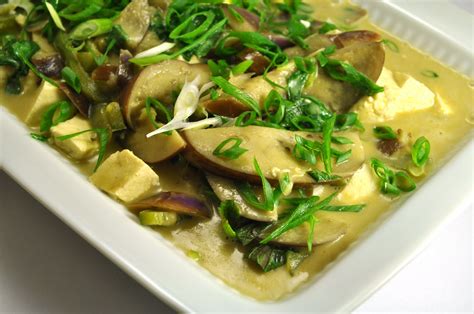 vegan ascent: Eggplant Green Curry