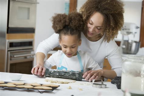 Easy Cookies to Bake With Kids | POPSUGAR Moms