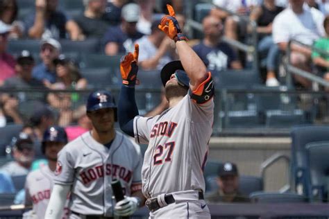 Astros' Jose Altuve's 200th career home run puts him in elite company