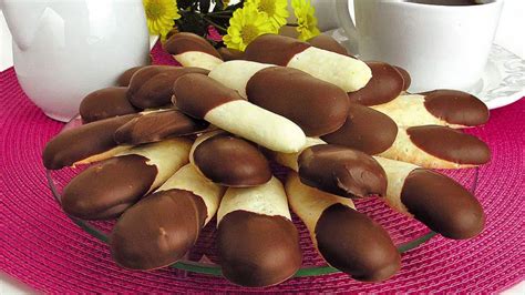 Sequilhos cobertos com chocolate, fica muito mais gostoso - Tudo de ...