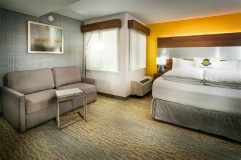 Best San Diego Gaslamp Hotels - From Glamorous to Budget-Friendly