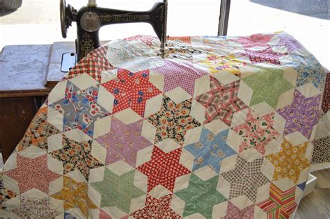 THE QUILT BARN: Vintage Quilt Thursday: 6 Pointed Star | Star quilt patterns, Vintage quilts ...