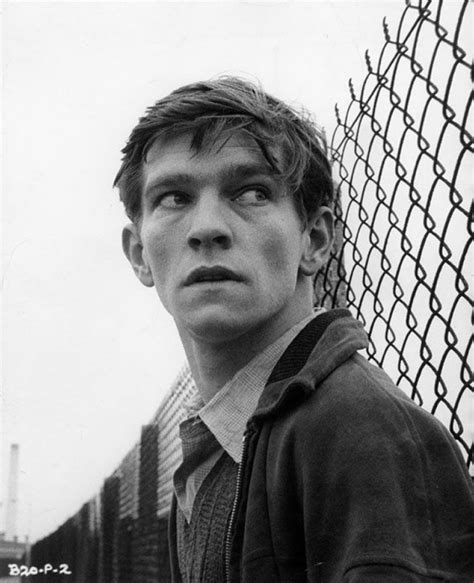 Mr. Tom Courtenay in the 1962 film The Loneliness Of the Long Distance Runner. | Tom courtenay ...