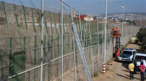 Spain boosts Melilla border fence with Morocco with barbed wire - Morocco World News