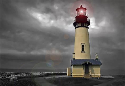 Yaquina Head lighthouse | Lighthouse, Great house, Newport oregon