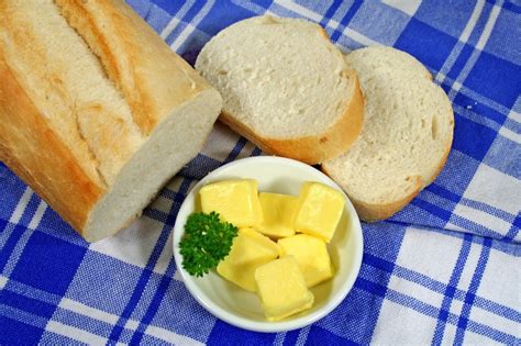 Olive Oil Or Butter On Your Bread? - Eat Out Eat Well