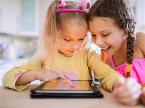 4 Websites Where Kids Can Create Digital Art