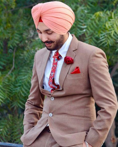 How to match turban colour to your dress - Guys World