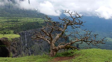 Naneghat Trek - History, Sightseeing, Things to Do, Timings | Adotrip