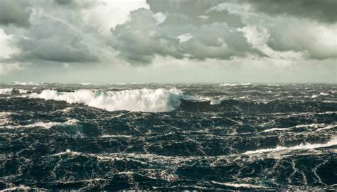 The Longest-Lived Atlantic Storm: the 1899 San Ciriaco Hurricane ...