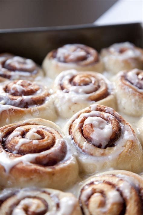 UrbanCookery - Cinnamon Buns