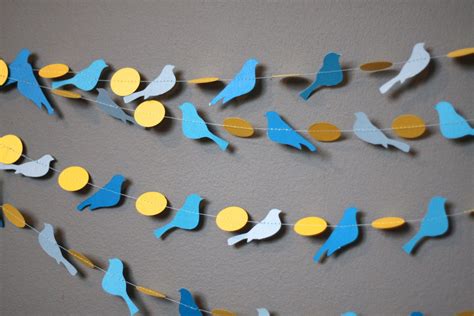 Paper Garland : Blue Birds. $14.00, via Etsy. 14ft | Diy garland, Garland decor