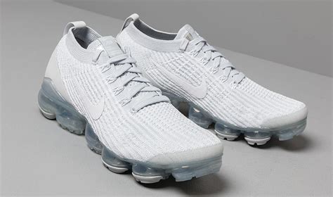 Nike W Air Vapormax Flyknit 3 White/ White-pure Platinum - Lyst