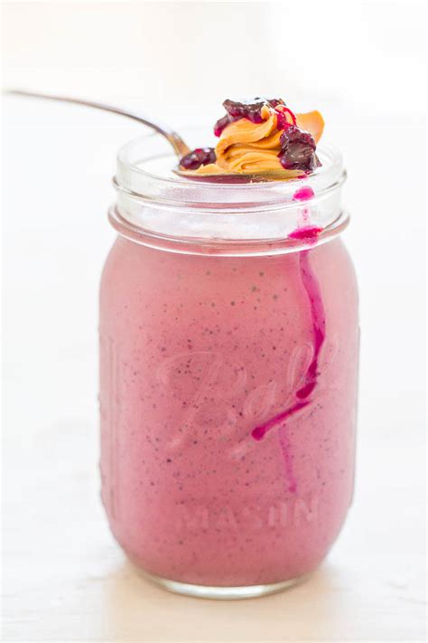 PB & J Smoothie - Averie Cooks