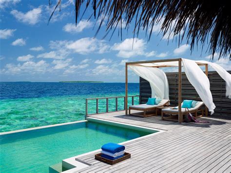 Enjoy Your Unforgettable Vacation in Dusit Thani Maldives Resort ...