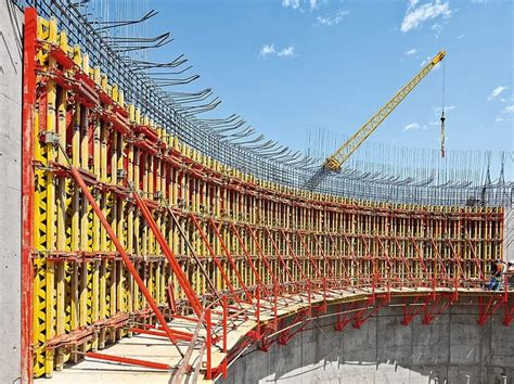 Formwork and formwork system for concrete RUNDFLEX By PERI