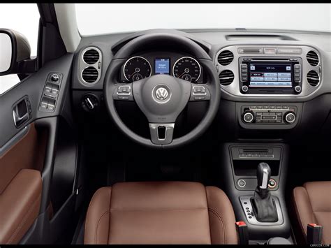 Volkswagen Tiguan | 2012MY | Interior