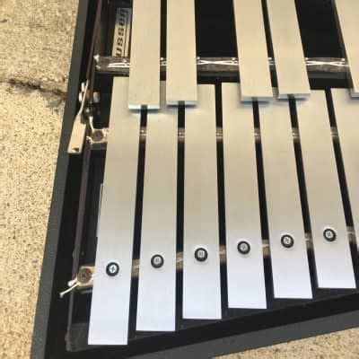 Musser M646 Glockenspiel - Professional Orchestra Bells with | Reverb