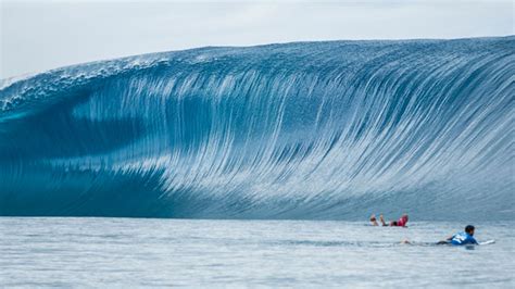 The Best Waves of the Year So Far in Tahiti