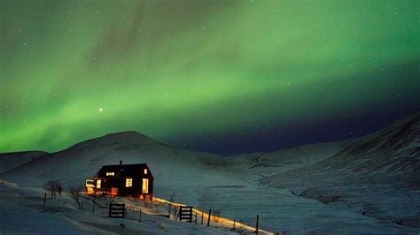 The Best Airbnbs for Spotting the Northern Lights | Condé Nast Traveler