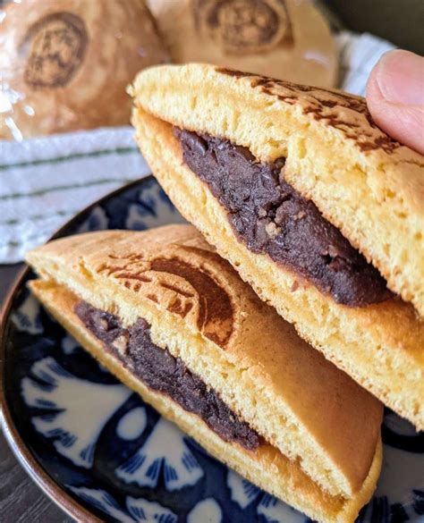 Dorayaki: Japanese pancakes with red beans - The Japanese Kitchen