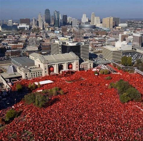 Here's what the Chiefs Super Bowl Victory Parade will Look like Next Week at Union Station ...