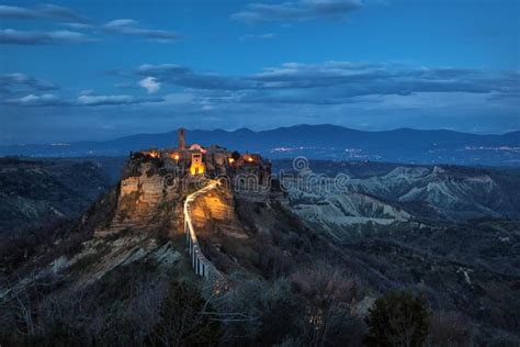 Civita Di Bagnoregio Night