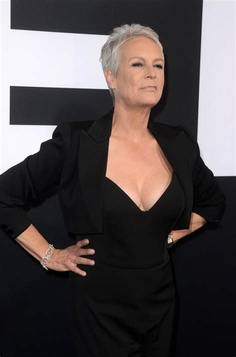 Jamie Lee Curtis – “Halloween” Premiere in Los Angeles • CelebMafia