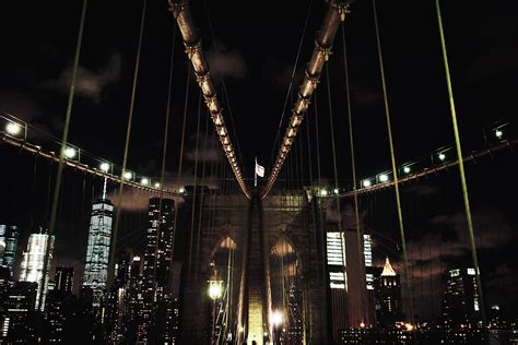 Brooklyn Bridge at night - Christina Dueholm