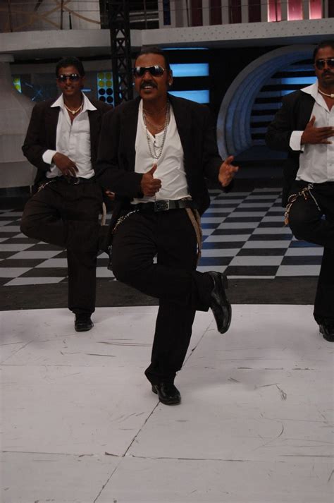 Raghava Lawrence Dance in Kanchana Movie Photo Gallery | Moviegalleri.net