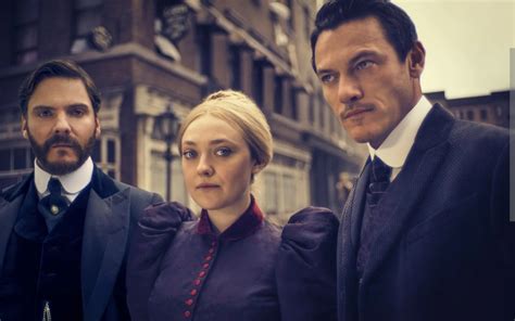 "The Alienist" Season 2 got a cast upgrade and something deep, scary ...