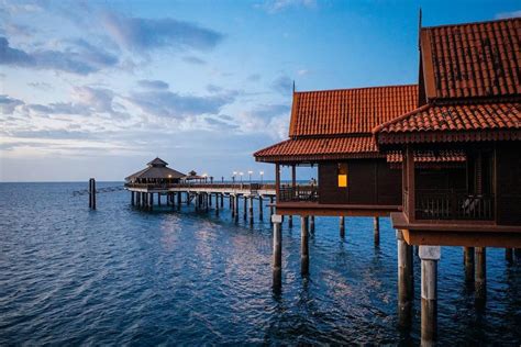 Berjaya Langkawi Resort: 5-Star Hotel With Chalets Built Over The Sea ...