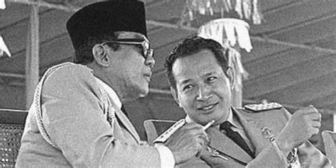 Gambar 5 Dosa Soeharto Soekarno Merdeka Gambar Ir Hormat di Rebanas ...